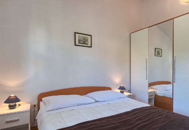 Appartamento a Štinjan - Appartamento in Stignano (Stinjan) con vista mare, balcone, Climatizzazione, WIFI (3326-5) Appartamento a Štinjan - Appartamento in Stignano (Stinjan) con vista mare, balcone, Climatizzazione, WIFI (3326-5)