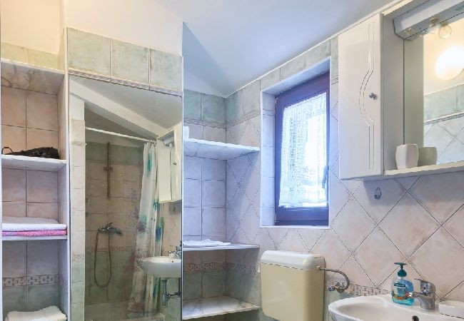 Appartamento a Štinjan - Appartamento in Stignano (Stinjan) con vista mare, balcone, Climatizzazione, WIFI (3326-5) Appartamento a Štinjan - Appartamento in Stignano (Stinjan) con vista mare, balcone, Climatizzazione, WIFI (3326-5)