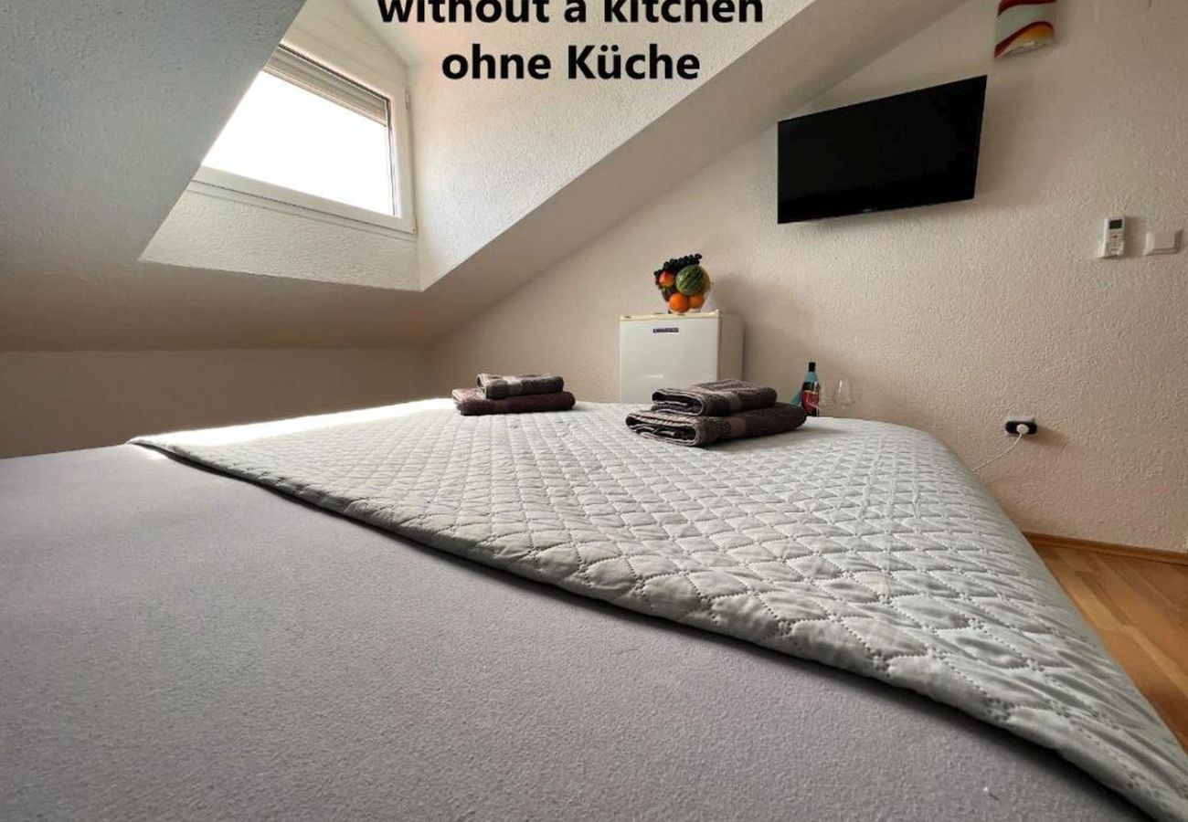 Affitto per camere a Nin - Camera in Zaton (Zadar) con vista mare, terrazzo, WIFI, Lavatrice (4141-7)