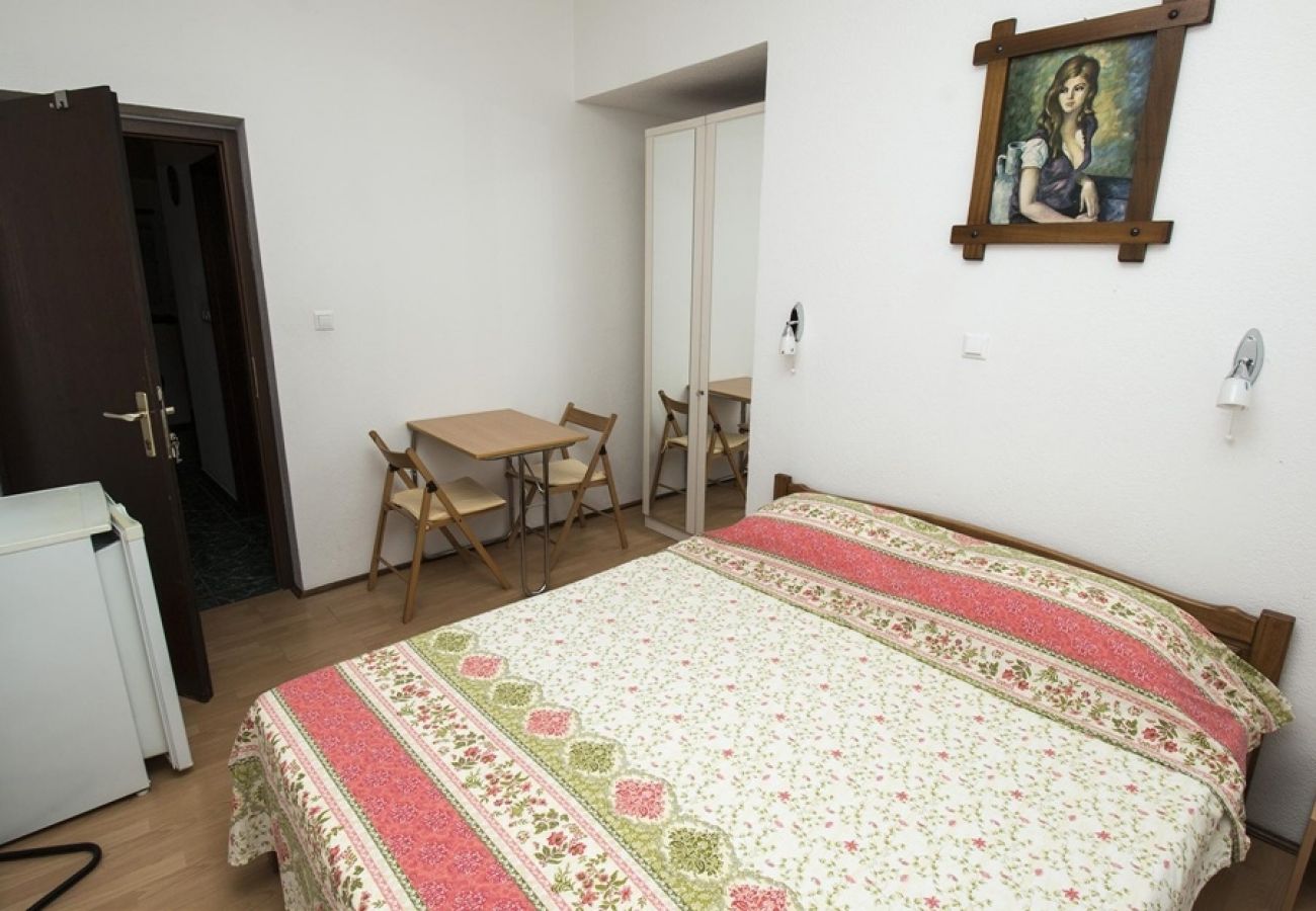 Appartamento a Duce - Appartamento in Duće con vista mare, balcone, Climatizzazione, WIFI (4172-1)