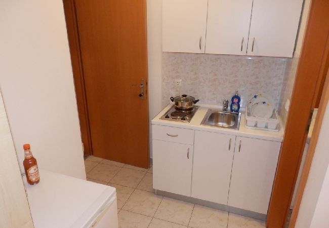 Studio a Duce - Appartamento Studio in Duće con vista mare, balcone, Climatizzazione, WIFI (4173-6) Studio a Duce - Appartamento Studio in Duće con vista mare, balcone, Climatizzazione, WIFI (4173-6)