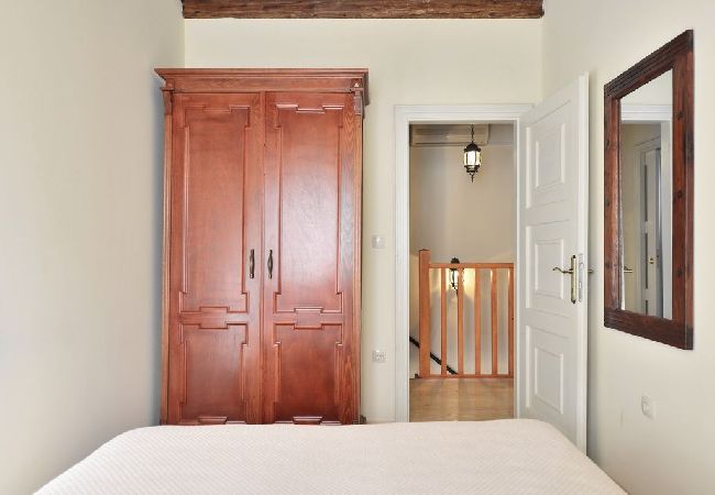 Casa a Omiš - Casa di vacanza in Omiš con terrazzo, Climatizzazione, WIFI, Lavatrice (4183-1) Casa a Omiš - Casa di vacanza in Omiš con terrazzo, Climatizzazione, WIFI, Lavatrice (4183-1)