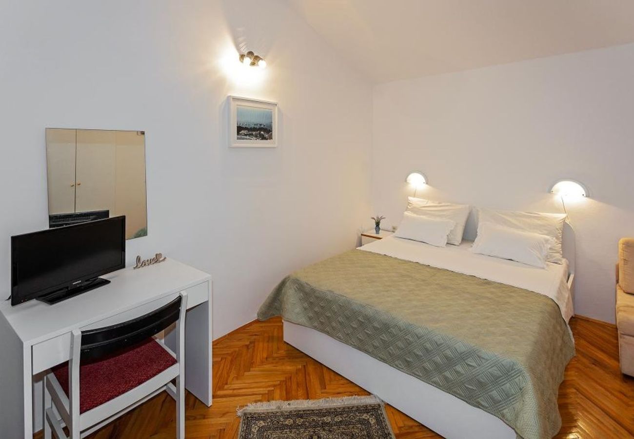 Appartamento a Rogoznica - Appartamento in Rogoznica con terrazzo, Climatizzazione, WIFI (3338-3)