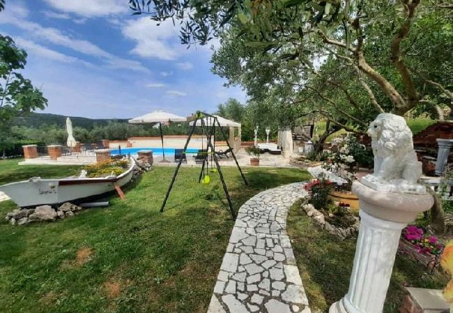 Appartamento a Kampor - Appartamento in Kampor con balcone, Climatizzazione, WIFI (4235-2) Appartamento a Kampor - Appartamento in Kampor con balcone, Climatizzazione, WIFI (4235-2)