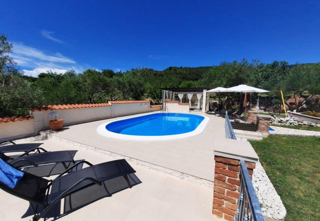 Appartamento a Kampor - Appartamento in Kampor con balcone, Climatizzazione, WIFI (4235-2)