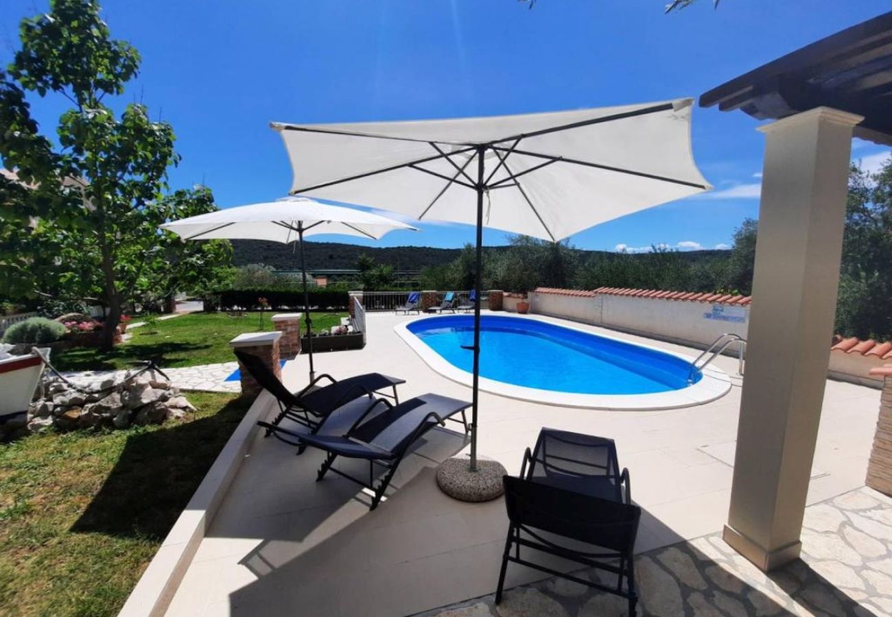 Appartamento a Kampor - Appartamento in Kampor con terrazzo, Climatizzazione, WIFI (4235-3)