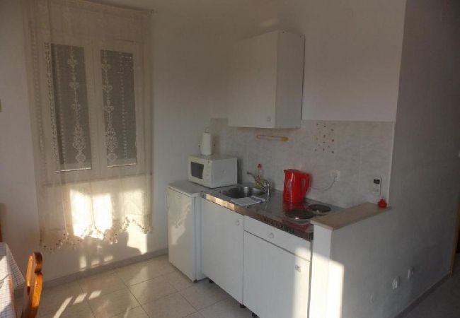 Appartamento a Trogir - Appartamento in Traù (Trogir) con vista mare, balcone, Climatizzazione, WIFI (4236-2) Appartamento a Trogir - Appartamento in Traù (Trogir) con vista mare, balcone, Climatizzazione, WIFI (4236-2)