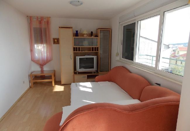 Appartamento a Trogir - Appartamento in Traù (Trogir) con vista mare, balcone, Climatizzazione, WIFI (4236-3) Appartamento a Trogir - Appartamento in Traù (Trogir) con vista mare, balcone, Climatizzazione, WIFI (4236-3)