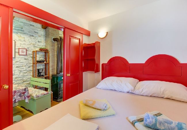 Casa a Stivan - Casa di vacanza in Stivan con vista mare, terrazzo, Climatizzazione, WIFI (4239-1) Casa a Stivan - Casa di vacanza in Stivan con vista mare, terrazzo, Climatizzazione, WIFI (4239-1)