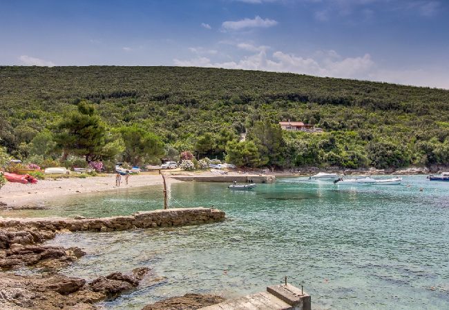 Casa a Stivan - Casa di vacanza in Stivan con vista mare, terrazzo, Climatizzazione, WIFI (4239-1) Casa a Stivan - Casa di vacanza in Stivan con vista mare, terrazzo, Climatizzazione, WIFI (4239-1)