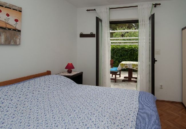 Appartamento a Mali Lošinj - Appartamento in Lussinpiccolo (Mali Losinj) con terrazzo, Climatizzazione, WIFI, Lavatrice (4241-2) Appartamento a Mali Lošinj - Appartamento in Lussinpiccolo (Mali Losinj) con terrazzo, Climatizzazione, WIFI, Lavatrice (4241-2)