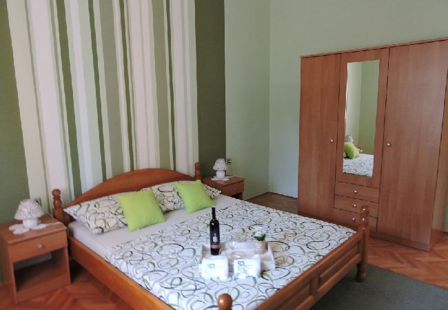 Appartamento a Biograd na moru - Appartamento in Zaravecchia (Biograd) con terrazzo, Climatizzazione, WIFI, Lavastoviglie (4269-1) Appartamento a Biograd na moru - Appartamento in Zaravecchia (Biograd) con terrazzo, Climatizzazione, WIFI, Lavastoviglie (4269-1)