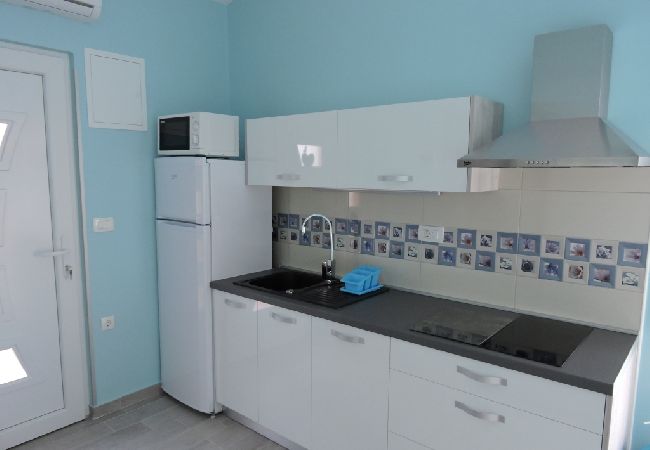 Appartamento a Biograd na moru - Appartamento in Zaravecchia (Biograd) con balcone, Climatizzazione, WIFI (4269-4) Appartamento a Biograd na moru - Appartamento in Zaravecchia (Biograd) con balcone, Climatizzazione, WIFI (4269-4)