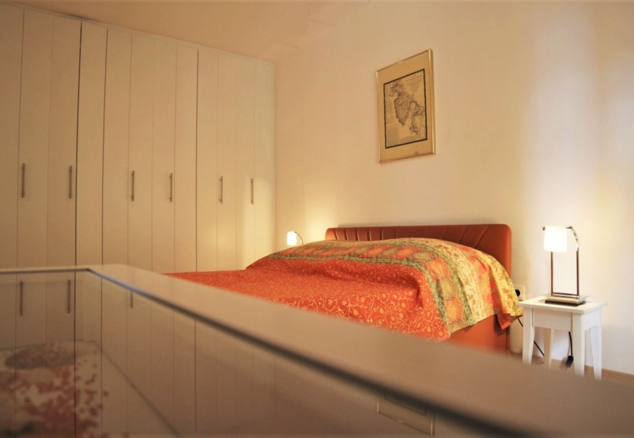 Appartamento a Rovinj - Appartamento in Rovigno (Rovinj) con terrazzo, Climatizzazione, WIFI, Lavastoviglie (4285-3)