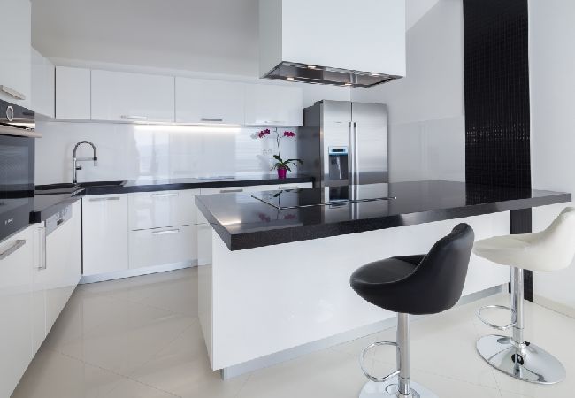 Appartamento a Stanici - Appartamento in Stanići con vista mare, balcone, Climatizzazione, WIFI (3782-8) Appartamento a Stanici - Appartamento in Stanići con vista mare, balcone, Climatizzazione, WIFI (3782-8)