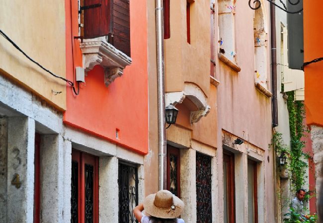 Appartamento a Rovinj - Appartamento in Rovigno (Rovinj) con terrazzo, Climatizzazione, WIFI, Lavastoviglie (4286-2) Appartamento a Rovinj - Appartamento in Rovigno (Rovinj) con terrazzo, Climatizzazione, WIFI, Lavastoviglie (4286-2)