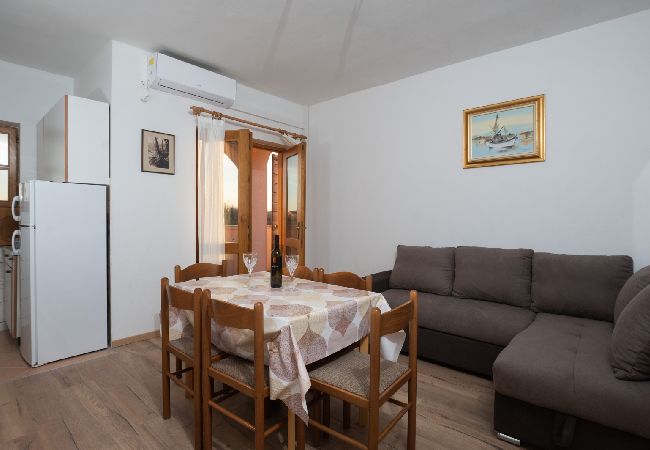 Appartamento a Privlaka - Appartamento in Brevilacqua (Privlaka) con vista mare, balcone, Climatizzazione, WIFI (3598-2) Appartamento a Privlaka - Appartamento in Brevilacqua (Privlaka) con vista mare, balcone, Climatizzazione, WIFI (3598-2)