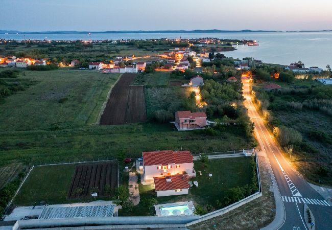 Appartamento a Privlaka - Appartamento in Brevilacqua (Privlaka) con vista mare, balcone, Climatizzazione, WIFI (3598-2) Appartamento a Privlaka - Appartamento in Brevilacqua (Privlaka) con vista mare, balcone, Climatizzazione, WIFI (3598-2)
