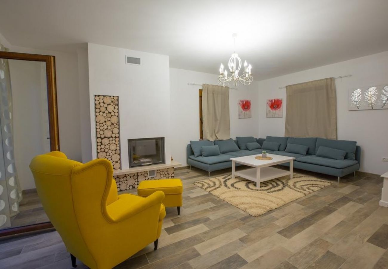 Casa a Ogulin - Casa di vacanza in Ogulin con terrazzo, Climatizzazione, WIFI, Lavatrice (4317-1)