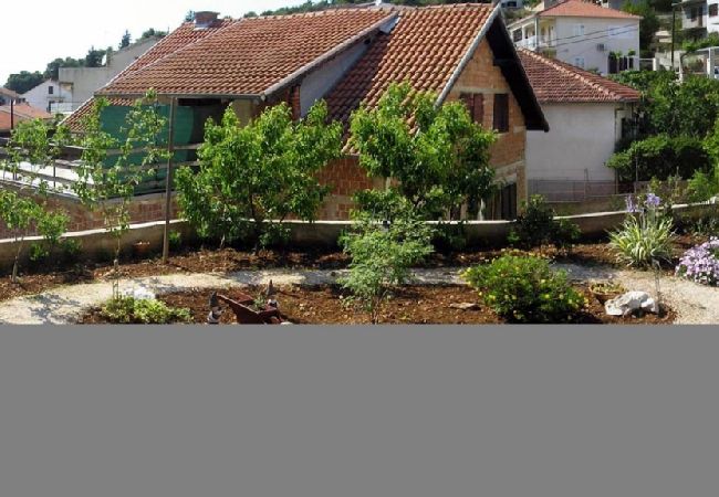 Studio a Trogir - Appartamento Studio in Traù (Trogir) con balcone, Climatizzazione, WIFI (4328-4) Studio a Trogir - Appartamento Studio in Traù (Trogir) con balcone, Climatizzazione, WIFI (4328-4)