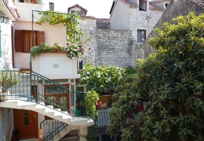 Studio a Trogir - Appartamento Studio in Traù (Trogir) con balcone, Climatizzazione, WIFI (4324-4) Studio a Trogir - Appartamento Studio in Traù (Trogir) con balcone, Climatizzazione, WIFI (4324-4)