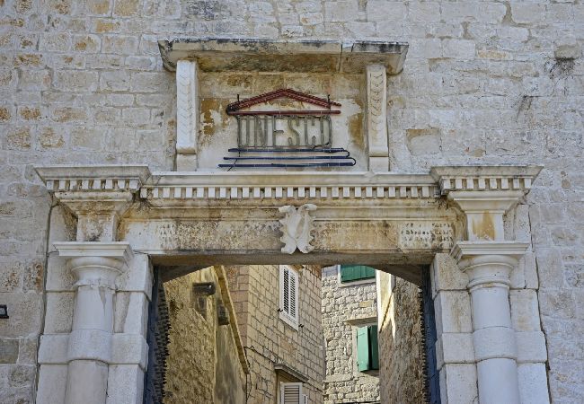 Studio a Trogir - Appartamento Studio in Traù (Trogir) con balcone, Climatizzazione, WIFI (4324-4) Studio a Trogir - Appartamento Studio in Traù (Trogir) con balcone, Climatizzazione, WIFI (4324-4)