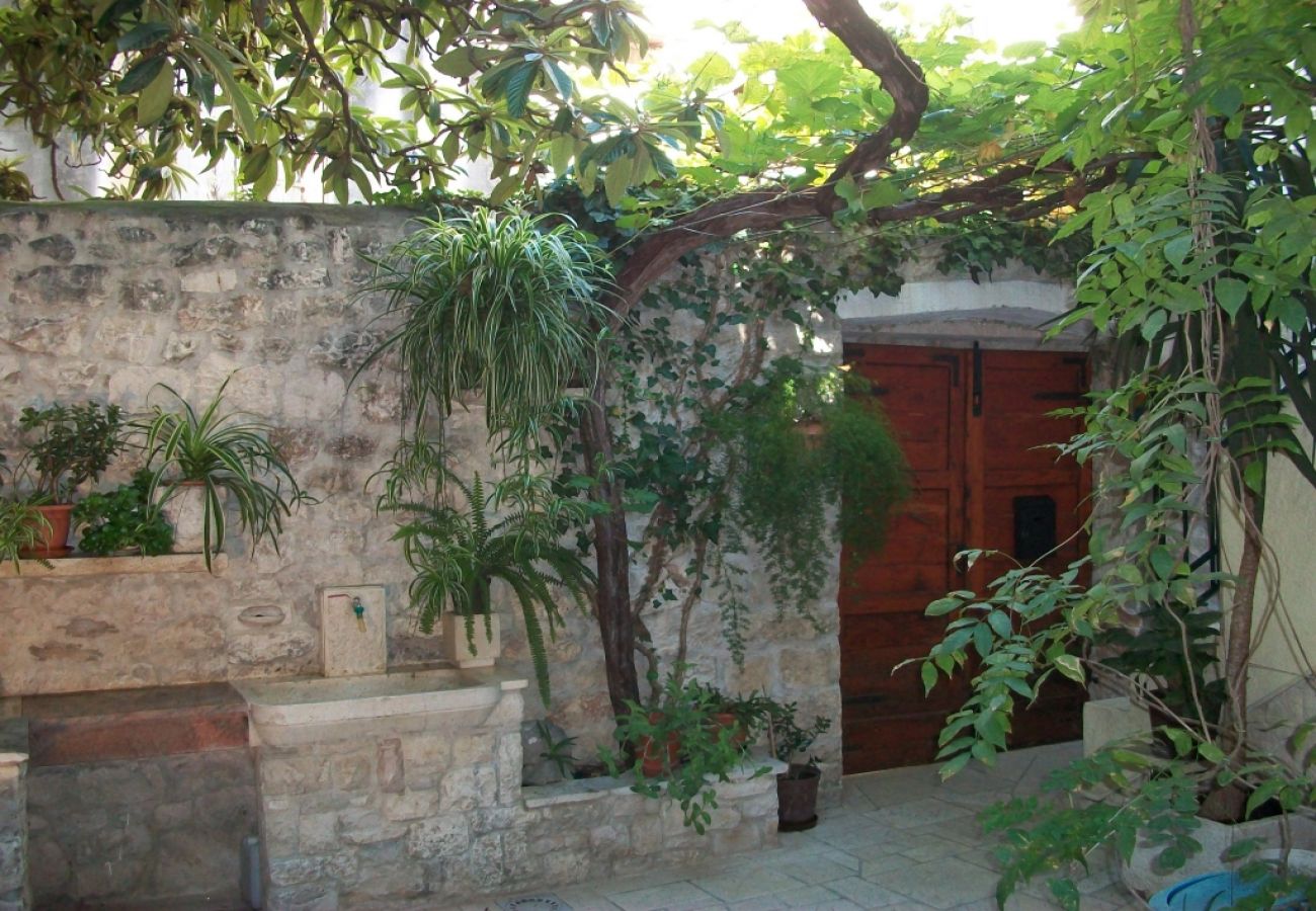 Studio a Trogir - Appartamento Studio in Traù (Trogir) con balcone, Climatizzazione, WIFI (4324-4)