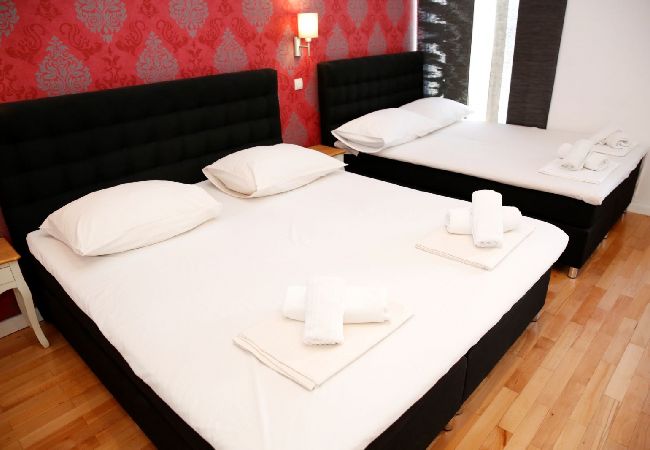 Appartamento a Vodice - Appartamento in Vodizze (Vodice) con terrazzo, Climatizzazione, WIFI (4323-2) Appartamento a Vodice - Appartamento in Vodizze (Vodice) con terrazzo, Climatizzazione, WIFI (4323-2)