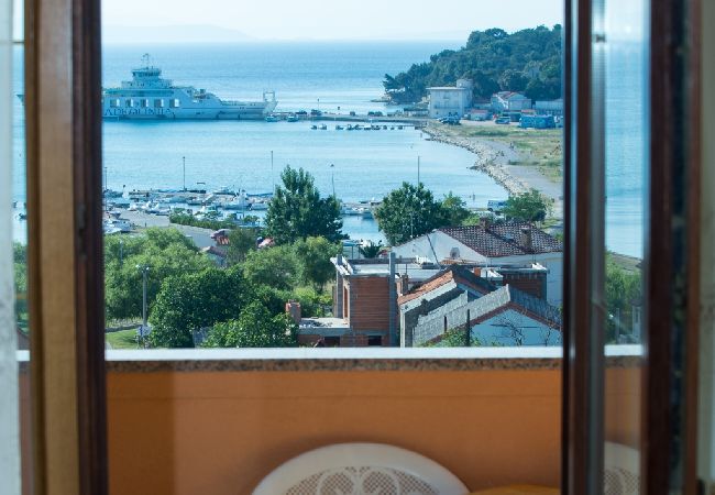 Appartamento a Lopar - Appartamento in Loparo (Lopar) con vista mare, terrazzo, Climatizzazione, WIFI (178-4) Appartamento a Lopar - Appartamento in Loparo (Lopar) con vista mare, terrazzo, Climatizzazione, WIFI (178-4)