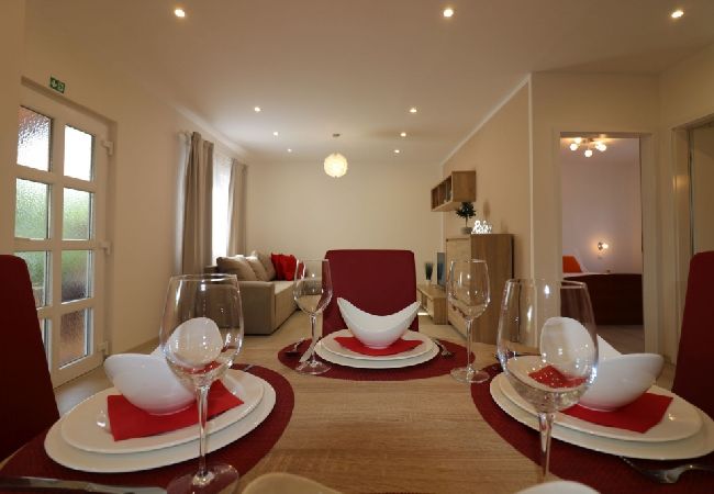 Casa a Porec - Casa di vacanza in Parenzo (Porec) con terrazzo, Climatizzazione, WIFI, Lavastoviglie (4400-6) Casa a Porec - Casa di vacanza in Parenzo (Porec) con terrazzo, Climatizzazione, WIFI, Lavastoviglie (4400-6)