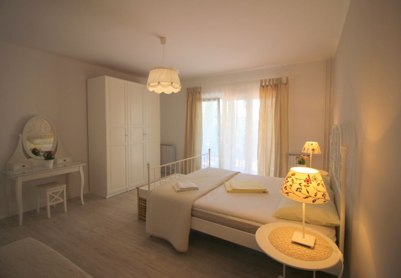 Appartamento a Porec - Appartamento a Parenzo con terrazza, aria condizionata, Wi-Fi, lavastoviglie (4400-10)