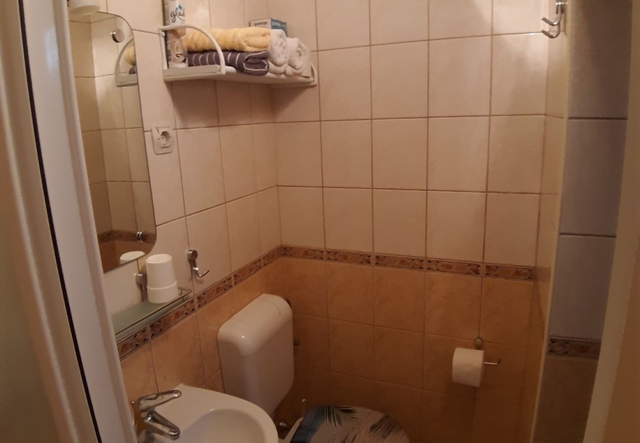 Appartamento a Jelsa - Appartamento in Gelsa (Jelsa) con terrazzo, Climatizzazione, WIFI (4440-3)