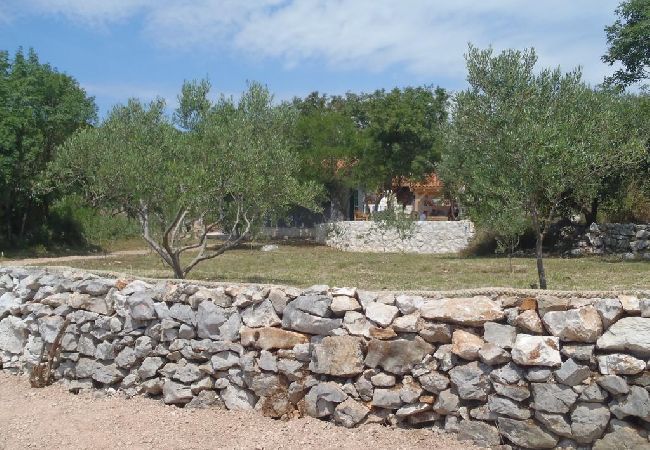 Casa a Okrug Gornji - Casa Robinson in Okrug Gornji con vista mare, terrazzo (4452-1) Casa a Okrug Gornji - Casa Robinson in Okrug Gornji con vista mare, terrazzo (4452-1)