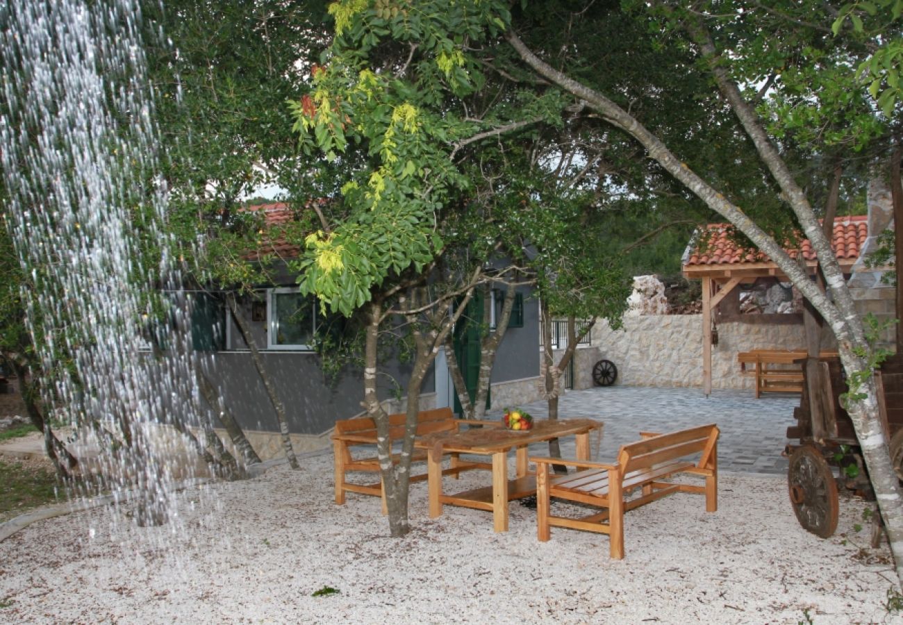 Casa a Okrug Gornji - Casa Robinson in Okrug Gornji con vista mare, terrazzo (4452-1)