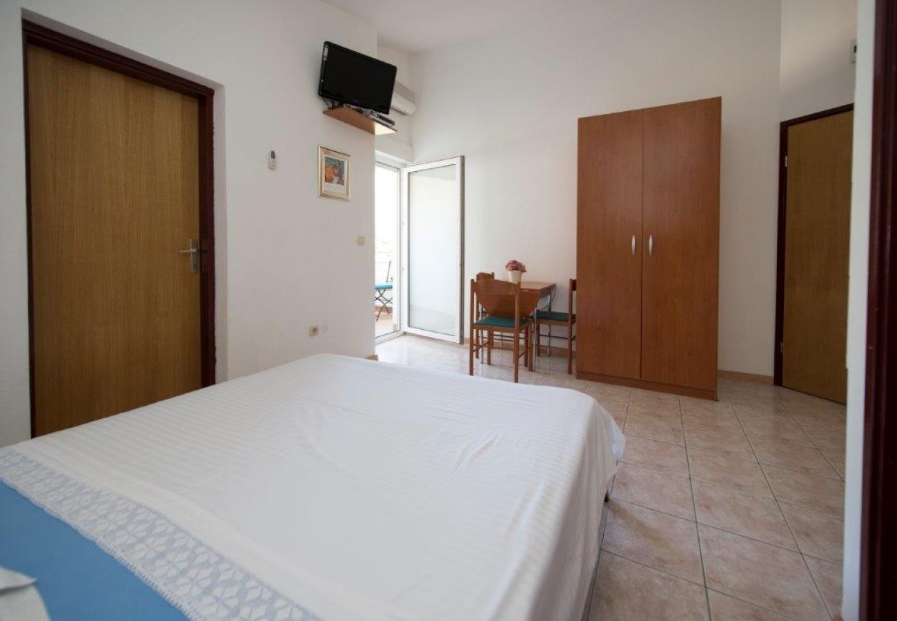 Appartamento a Duce - Appartamento in Duće con vista mare, balcone, Climatizzazione, WIFI (132-3)