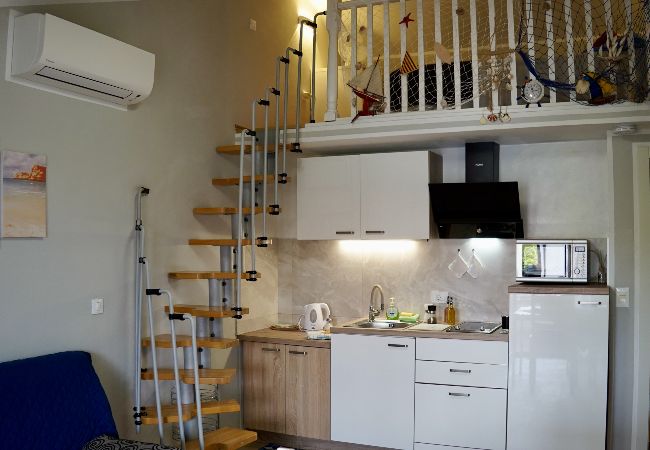 Appartamento a Rovinj - Appartamento in Rovigno (Rovinj) con terrazzo, Climatizzazione, WIFI, Lavatrice (3652-3) Appartamento a Rovinj - Appartamento in Rovigno (Rovinj) con terrazzo, Climatizzazione, WIFI, Lavatrice (3652-3)
