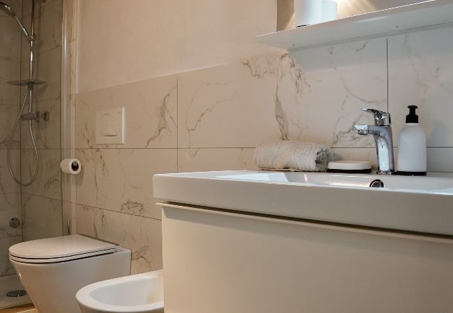 Appartamento a Rovinj - Appartamento in Rovigno (Rovinj) con terrazzo, Climatizzazione, WIFI, Lavatrice (3652-3) Appartamento a Rovinj - Appartamento in Rovigno (Rovinj) con terrazzo, Climatizzazione, WIFI, Lavatrice (3652-3)