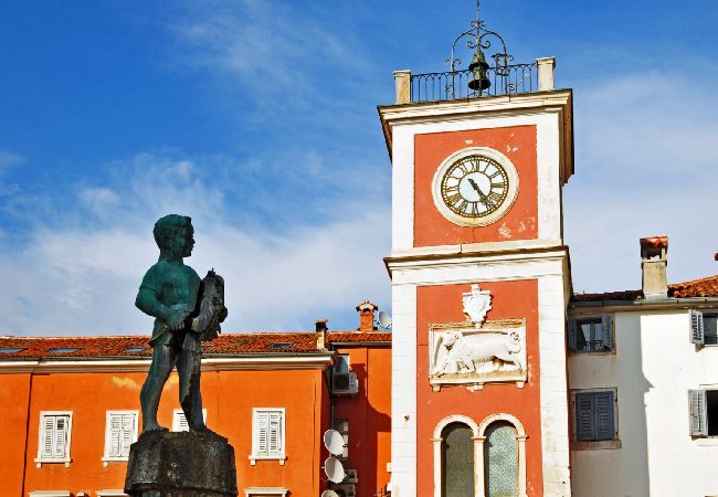 Appartamento a Rovinj - Appartamento in Rovigno (Rovinj) con terrazzo, Climatizzazione, WIFI, Lavatrice (3652-3) Appartamento a Rovinj - Appartamento in Rovigno (Rovinj) con terrazzo, Climatizzazione, WIFI, Lavatrice (3652-3)