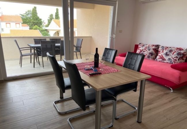 Appartamento a Punat - Appartamento in Ponte (Punat) con loggia, Climatizzazione, WIFI, Lavatrice (4534-1) Appartamento a Punat - Appartamento in Ponte (Punat) con loggia, Climatizzazione, WIFI, Lavatrice (4534-1)