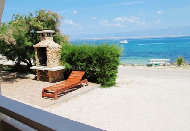 Appartamento a Vir - Appartamento in Vir con vista mare, terrazzo, Climatizzazione, WIFI (4472-1) Appartamento a Vir - Appartamento in Vir con vista mare, terrazzo, Climatizzazione, WIFI (4472-1)