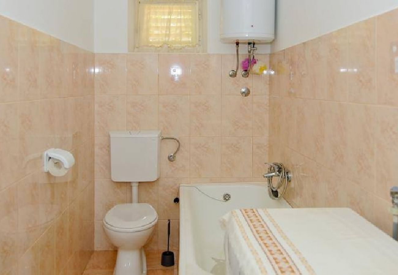 Appartamento a Kali - Appartamento in Calle (Kali) con vista mare, terrazzo, Climatizzazione, WIFI (4563-1)