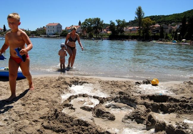 Appartamento a Preko - Appartamento per le vacanze a Preko con terrazza, aria condizionata, Wi-Fi, lavatrice (4568-5) Appartamento a Preko - Appartamento per le vacanze a Preko con terrazza, aria condizionata, Wi-Fi, lavatrice (4568-5)