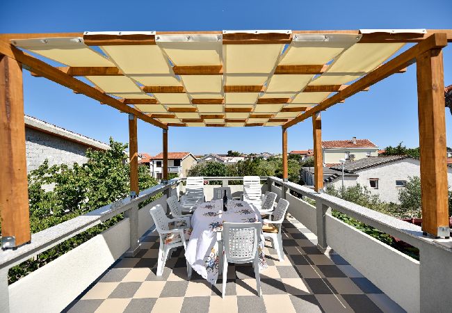 Appartamento a Vir - Appartamento in Vir con terrazzo, Climatizzazione, WIFI (4592-1) Appartamento a Vir - Appartamento in Vir con terrazzo, Climatizzazione, WIFI (4592-1)