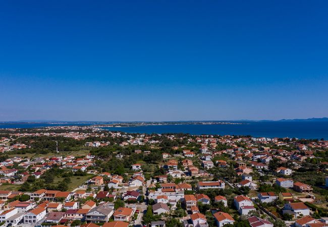 Appartamento a Vir - Appartamento in Vir con terrazzo, Climatizzazione, WIFI (4592-1) Appartamento a Vir - Appartamento in Vir con terrazzo, Climatizzazione, WIFI (4592-1)