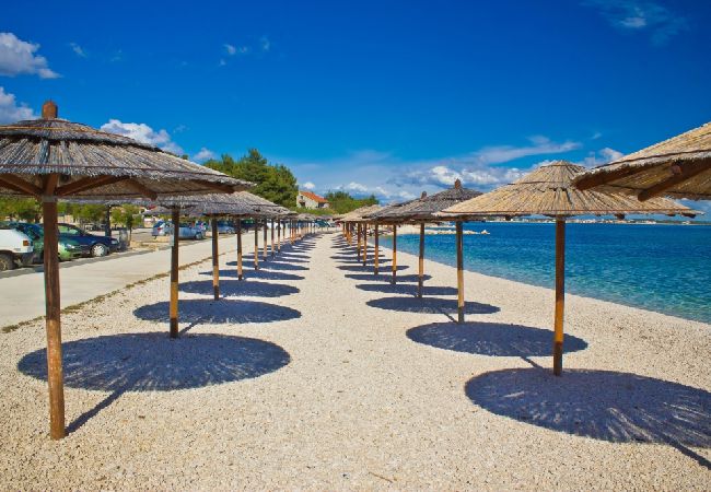 Appartamento a Vir - Appartamento in Vir con vista mare, terrazzo, Climatizzazione, WIFI (4593-1) Appartamento a Vir - Appartamento in Vir con vista mare, terrazzo, Climatizzazione, WIFI (4593-1)