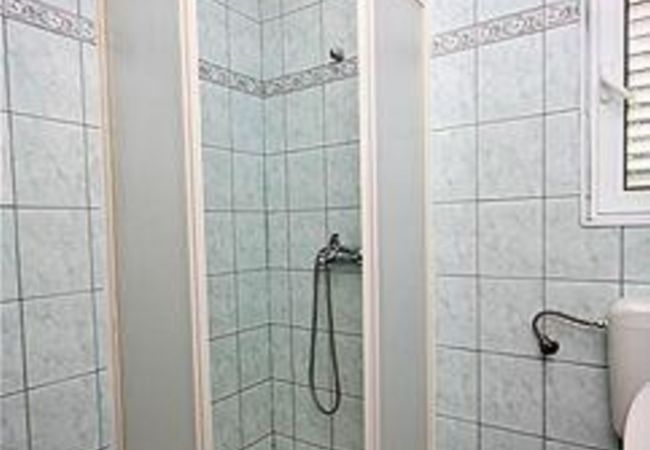 Appartamento a Kampor - Appartamento in Kampor con vista mare, terrazzo, Climatizzazione, WIFI (4610-4) Appartamento a Kampor - Appartamento in Kampor con vista mare, terrazzo, Climatizzazione, WIFI (4610-4)
