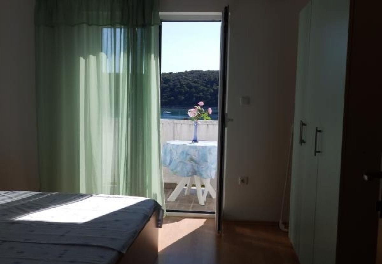 Appartamento a Kampor - Appartamento in Kampor con vista mare, terrazzo, Climatizzazione, WIFI (4610-4)