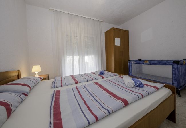 Appartamento a Lopar - Appartamento in Loparo (Lopar) con terrazzo, Climatizzazione, WIFI, Lavastoviglie (4612-1) Appartamento a Lopar - Appartamento in Loparo (Lopar) con terrazzo, Climatizzazione, WIFI, Lavastoviglie (4612-1)