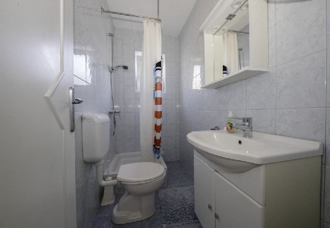 Appartamento a Lopar - Appartamento in Loparo (Lopar) con terrazzo, Climatizzazione, WIFI, Lavastoviglie (4612-1) Appartamento a Lopar - Appartamento in Loparo (Lopar) con terrazzo, Climatizzazione, WIFI, Lavastoviglie (4612-1)