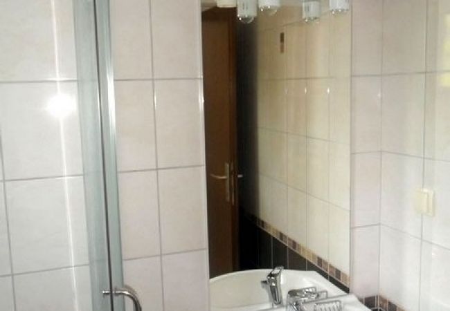Appartamento a Palit - Appartamento in Palit con vista mare, terrazzo, WIFI (4606-4) Appartamento a Palit - Appartamento in Palit con vista mare, terrazzo, WIFI (4606-4)